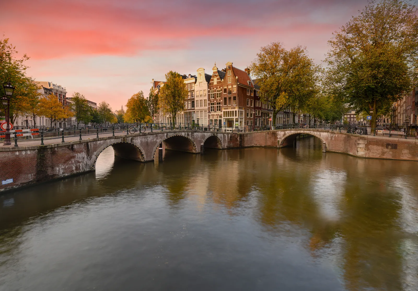 Le canal Keizersgracht et ses maisons à pignons à Amsterdam