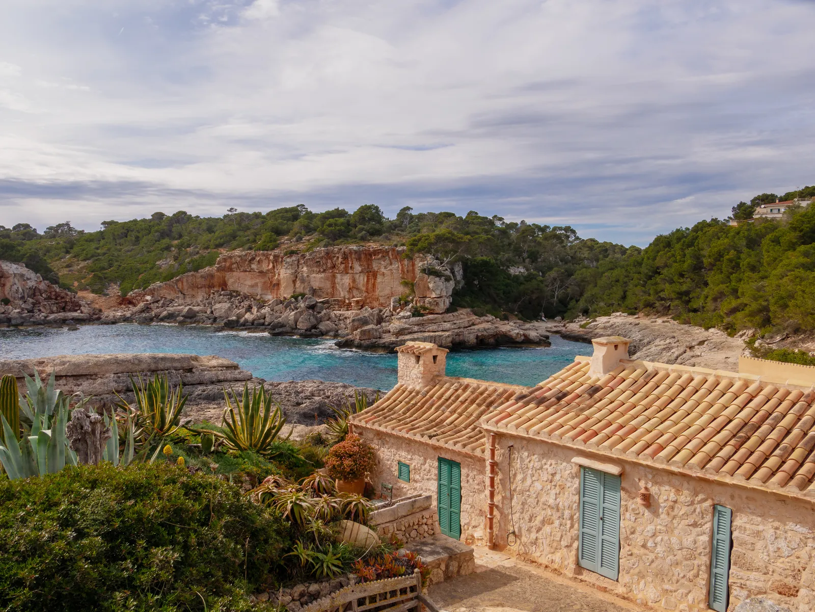 Îles Baléares : que voir, quelle île choisir et conseils de voyage La crique de Cala s'Almunia à Majorque