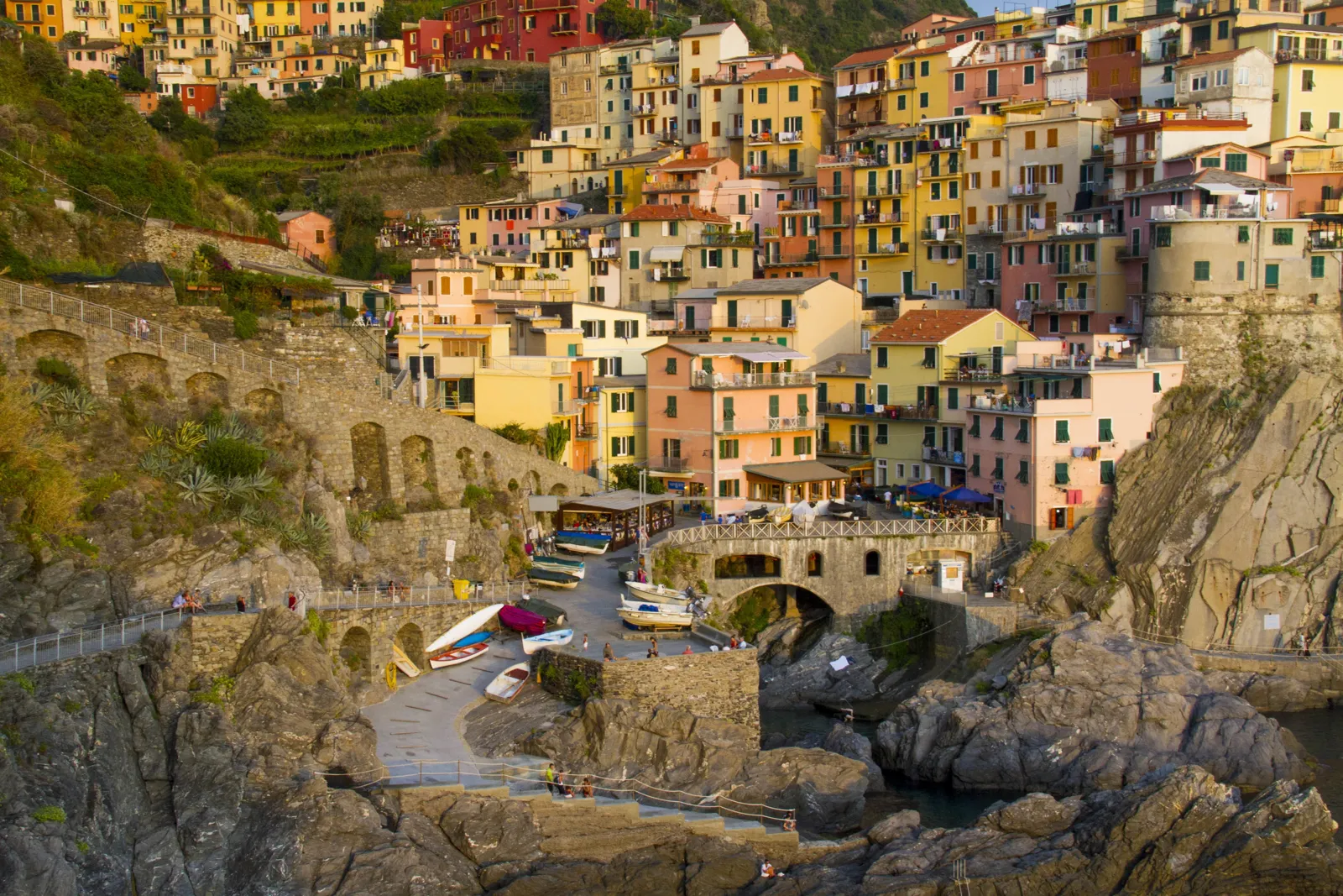 Les maisons colorées de Manarola dans les Cinque Terre