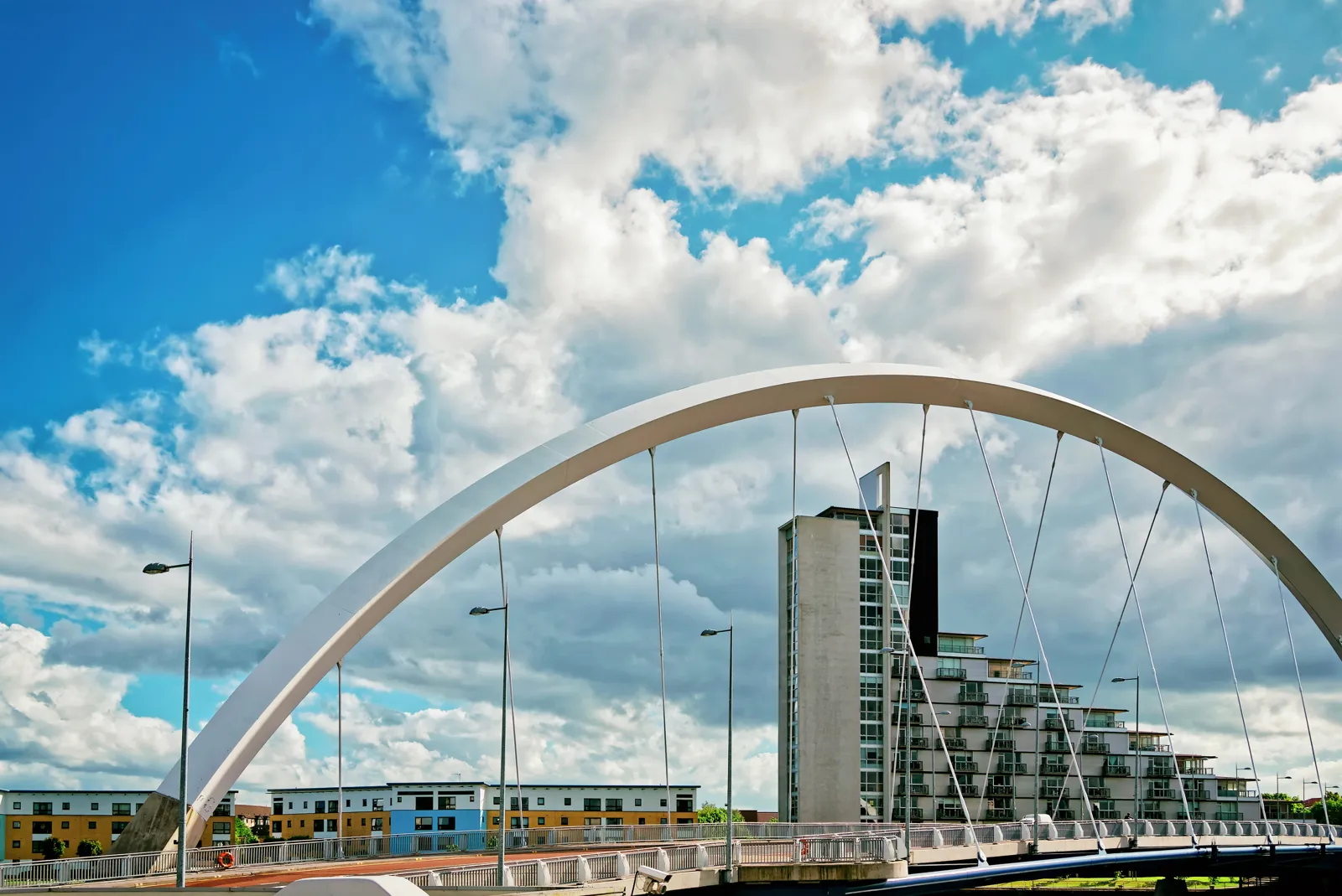Que faire à Glasgow ? Incontournables, 2 jours et climat Le pont Clyde Arc enjambant la Clyde à Glasgow