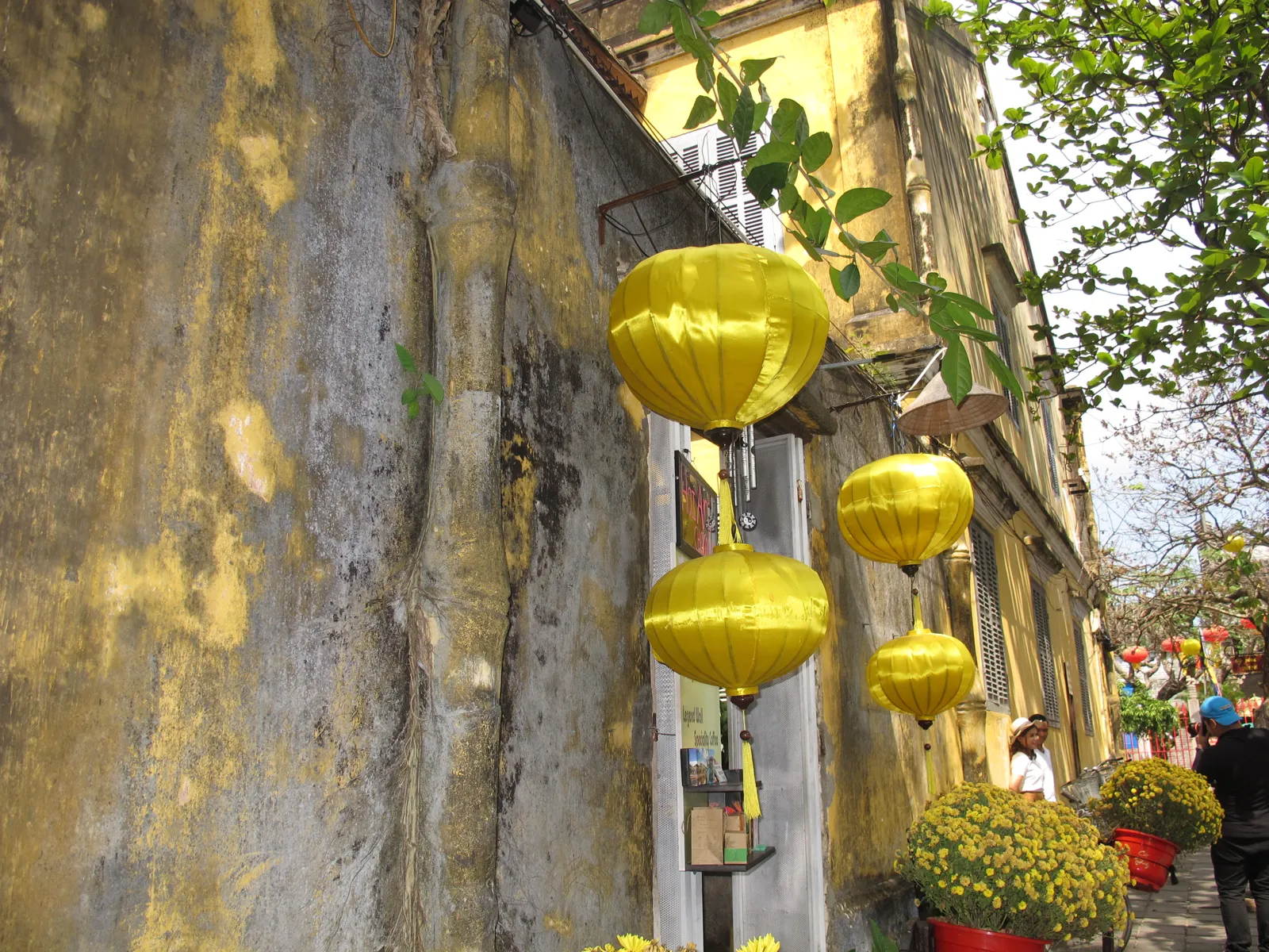 Visiter Hoi An : que faire, quand partir, où dormir Maisons colorées et lanternes de la vieille ville de Hoi An
