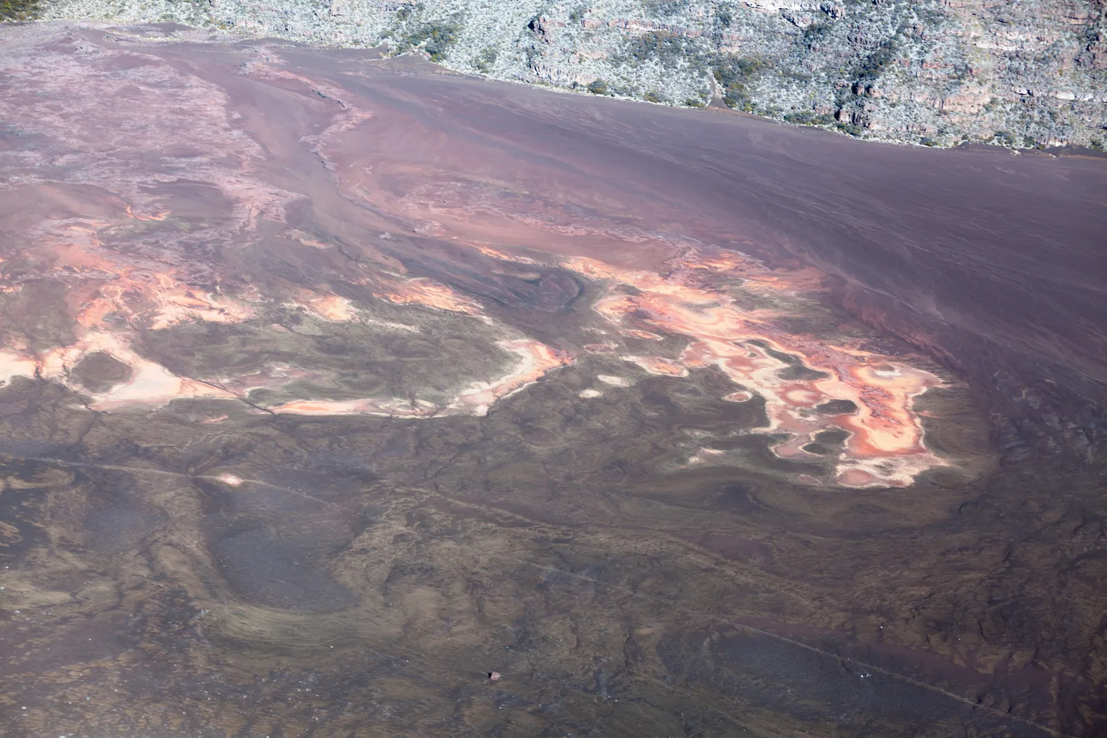 Le Piton de la Fournaise sur l'île de La Réunion