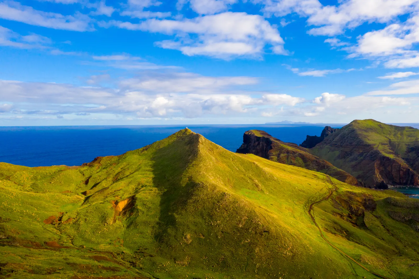 Madère ou Açores : quel archipel choisir ? Falaises de la Ponta de São Lourenço sur l'île de Madère